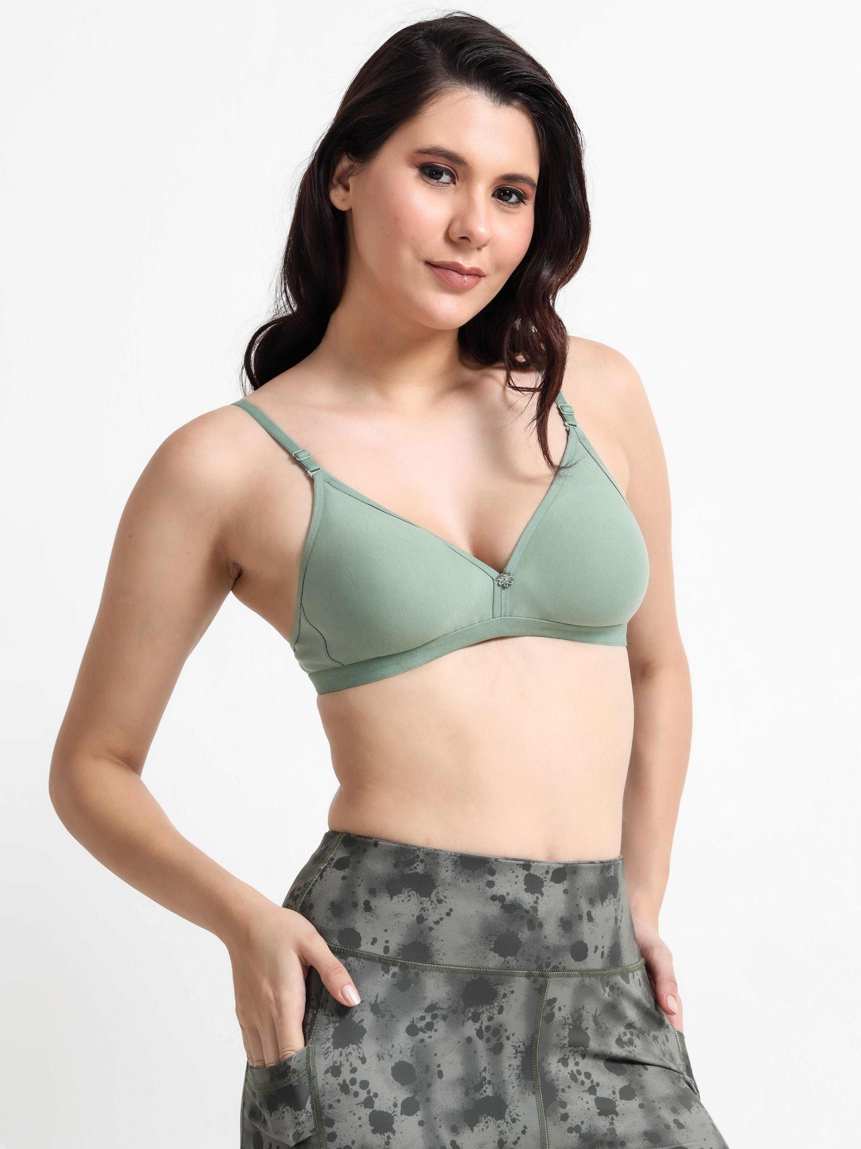 Machau Lingerie Women's  Non Padded Wire-Free Adjustable Straps V-Neck Seamless Full Coverage Cotton-Rich Fabric Everyday T-Shirt Bra